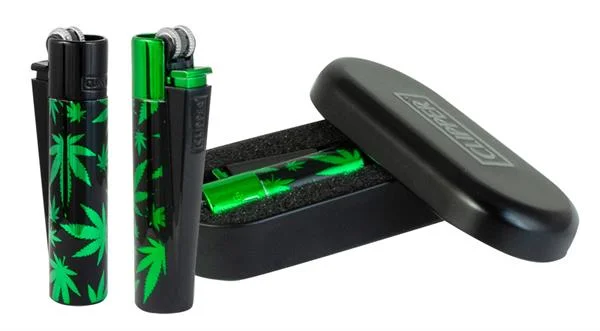 Clipper Feuerzeug Green Shiny Leafs aus Metall