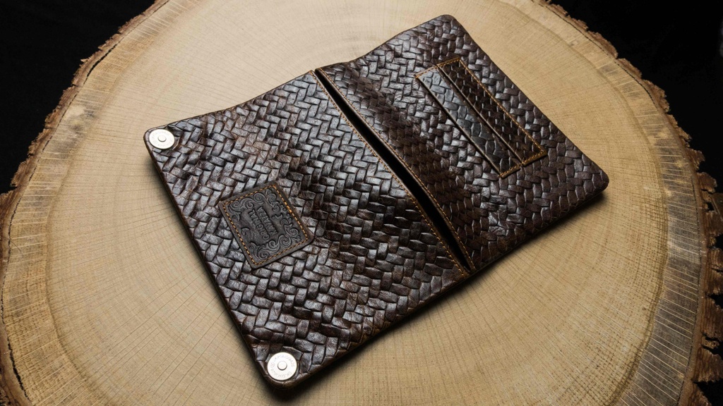 Kavatza Tabaktasche TP22 Woven Havanna Antique Style Cowhide Woven Pattern Brown