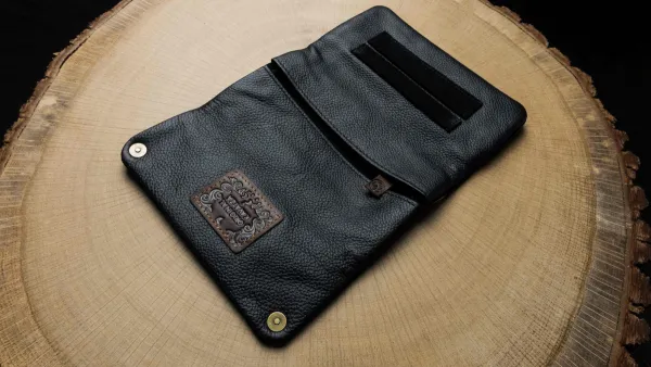 [700979] Kavatza Tabaktasche TP02 Manouso Suede Cowhide Black